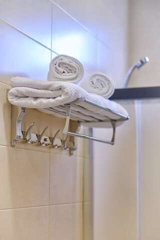 Отель Green Corner Hotel Тбилиси Стандартный двухместный номер с 1 кроватью-4