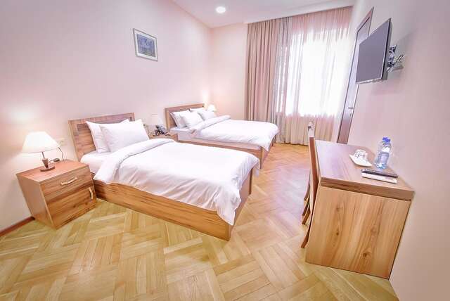 Отель Green Corner Hotel Тбилиси-4