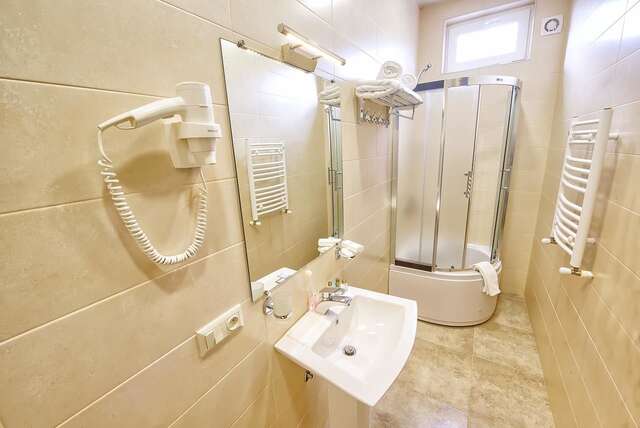 Отель Green Corner Hotel Тбилиси-6